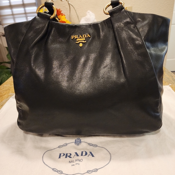 Prada BR4411 Black Soft Calf Leather Brass Trim Shoulderbag Cards & Duster Bag - Picture 1 of 16